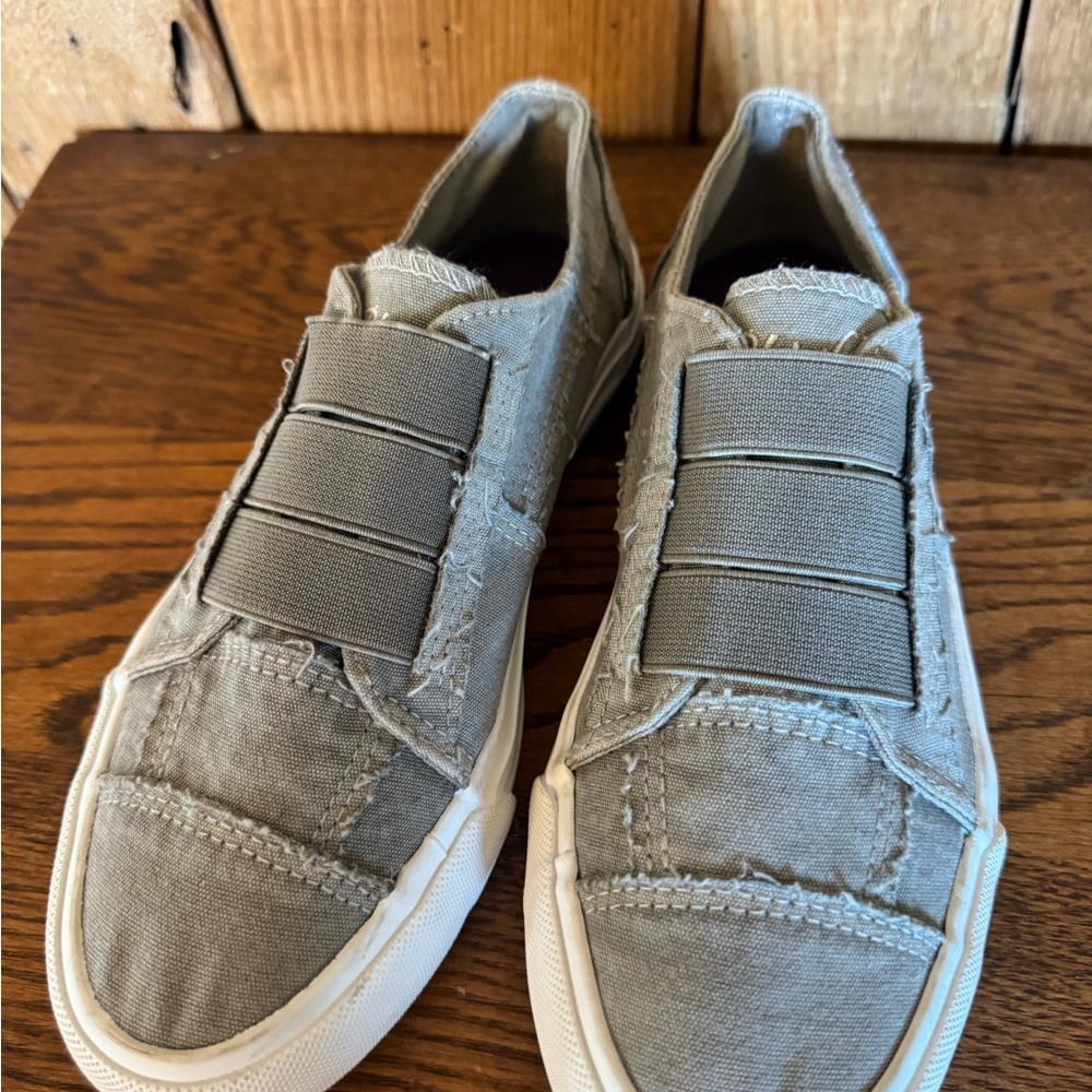 Blowfish Gray Sneakers with Slip-On Design and Padded Collar